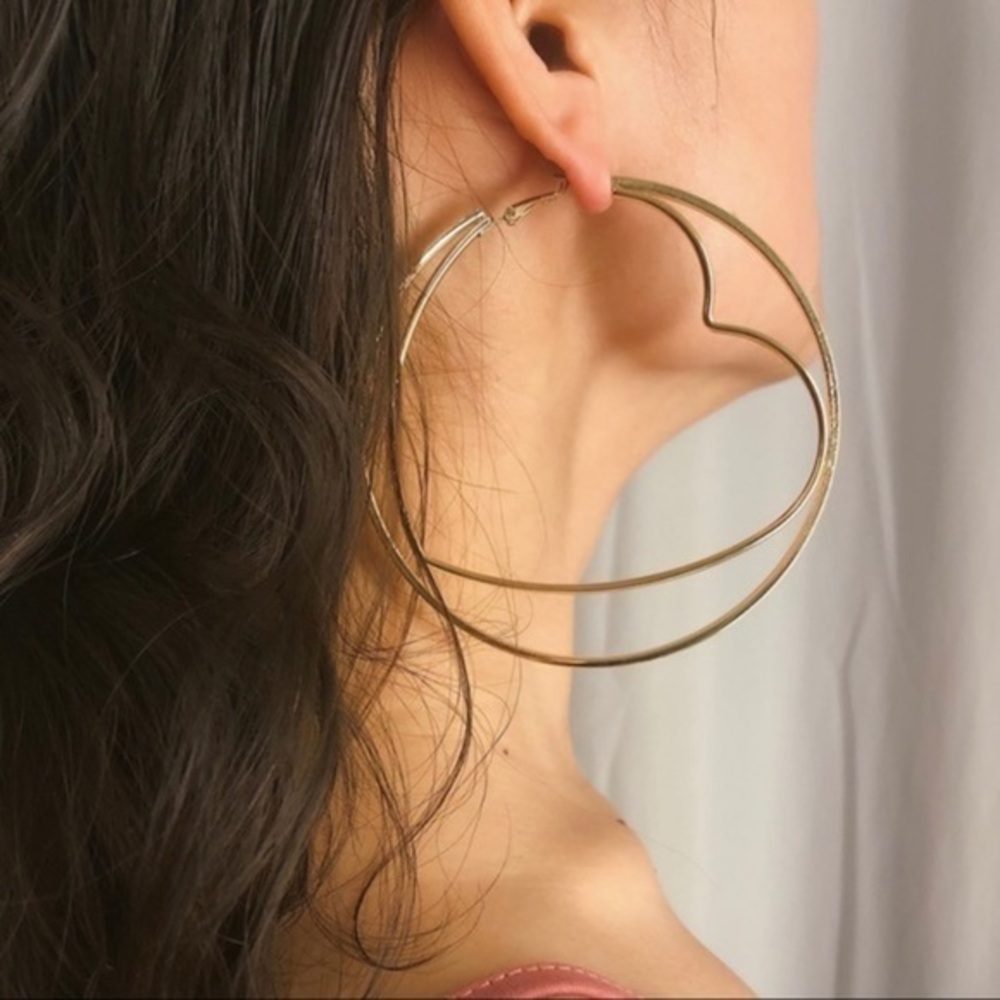 3/$30 💛 Heart Layer Hoop Earrings